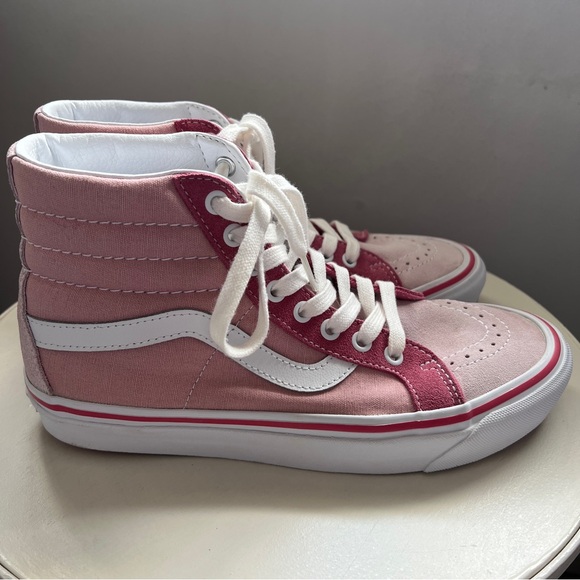 Limited Edition Vans x Aritzia TNA SK8-HI 38 Dx Collaboration - Picture 2 of 12